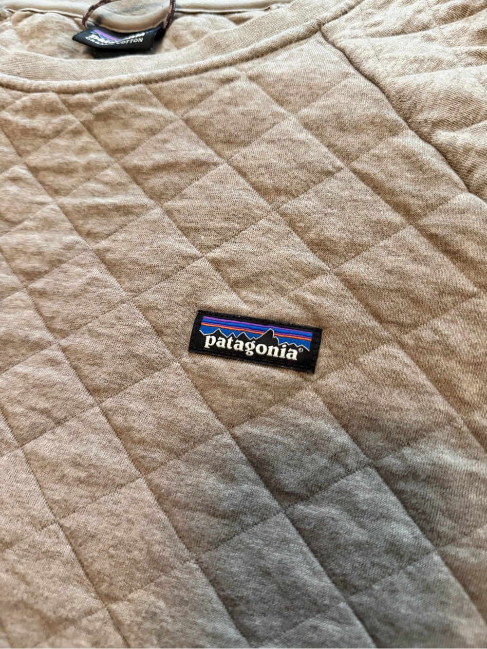 Patagonia Women’s Quilted Crewneck Sweatshirt - Taupe Brown - Picture 7 of 9
